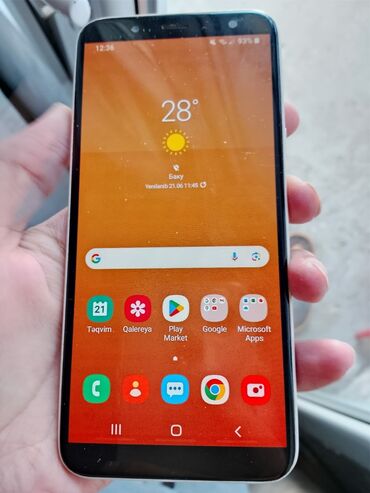 телефон fly ezzy 5: J6samsung32gb ucuz qiymete satilir barmag izi face id islek