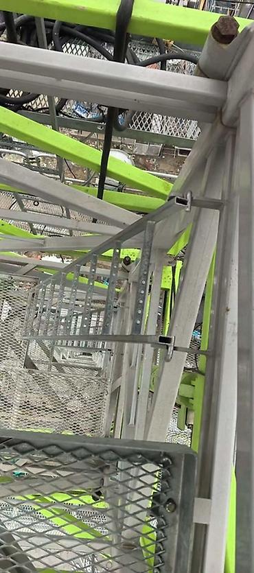 Лебедки: Башенный кран 🏗️ 2022 года Фирма ZOOMLION Марка 6015-8 тонна Высота — 1