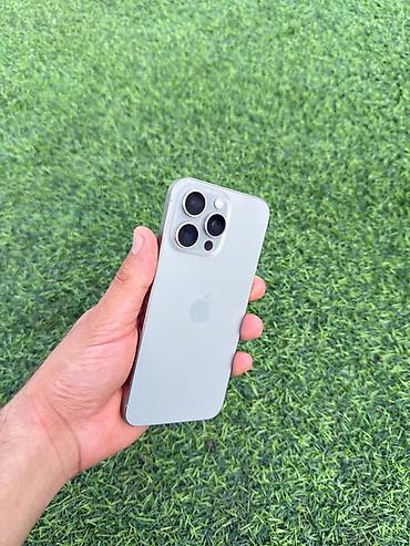 Apple iPhone: IPhone 15 Pro, Natural Titanium, Face ID — 9
