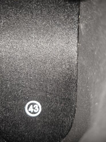 серые мужские мокасины: Futbol kramponları – F50 model (qara/qızılı) - Ölçü: 43 (şəkildə