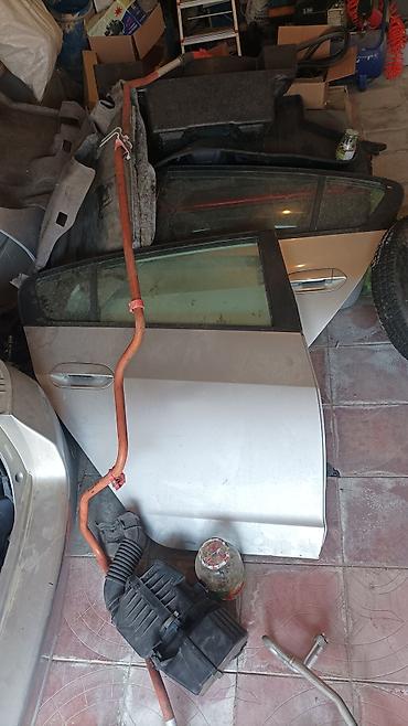 honda teker: Honda Insight (2-ci nəsil, hibrid) üçün ehtiyat hissələri Satışda tam — 7