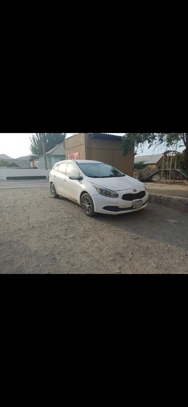 кия карневал: Kia Ceed: 2014 г., 1.4 л, Механика, Бензин, Универсал