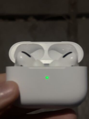 Видеоигры и приставки: Продается AirPods Pro в отличном состоянии, покупали месяц назад, в