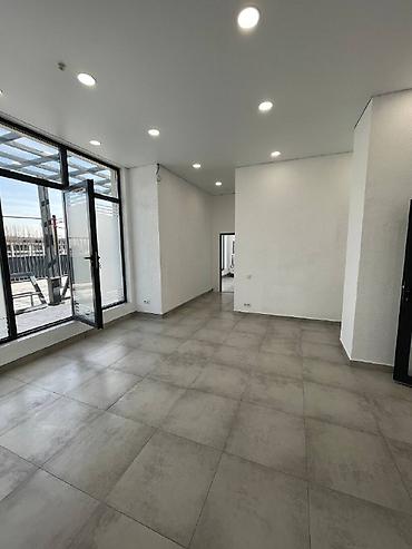 Сдаю Офис целиком: 123 м², В жилом комплексе, С ремонтом, Первая линия at lalafo.kg Сдаю Офис целиком: 123 м², В жилом комплексе, С ремонтом, Первая линия