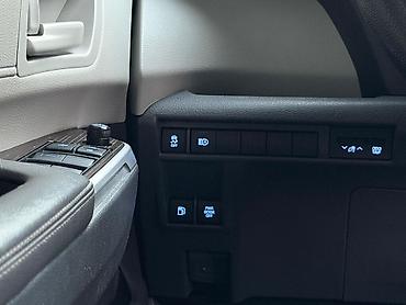 Toyota: Toyota Sienna: 2021 г., 2.5 л, Гибрид, Минивэн — 26