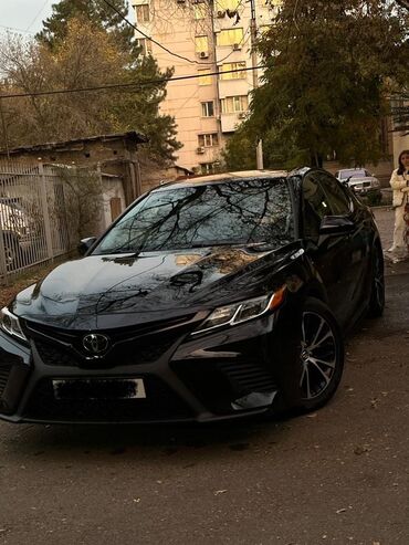 машина коробка автомат: Toyota Camry: 2019 г., 2.5 л, Вариатор, Гибрид, Седан