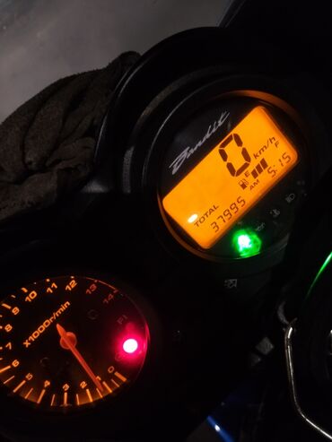 мотоцикл спорт байк: Классический мотоцикл Suzuki, 650 куб. см, Бензин, Взрослый, Новый