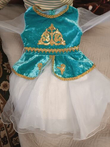 Другие детские вещи: На прокат национальное платье на 5-6лет Бишкек