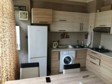 Uzunmüddətli kirayə mənzillər: Xətai rayonu,Əhmədli metrosu,Heydər parkının yanənda,5 mərtəbə yeni — 3