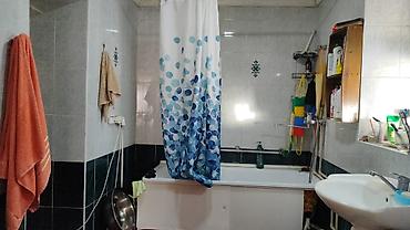 Продажа коттеджей и домов: Продаю дом 113кв/м Город: Чон арык Садырбаева - Семетей Участок: 4,3 — 12