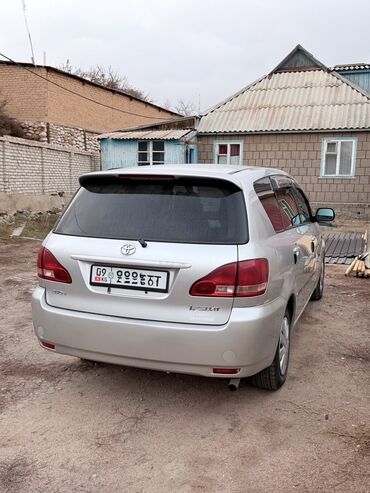 Toyota: Toyota Ipsum: 2002 г., 2.4 л, Автомат, Бензин, Минивэн — 6