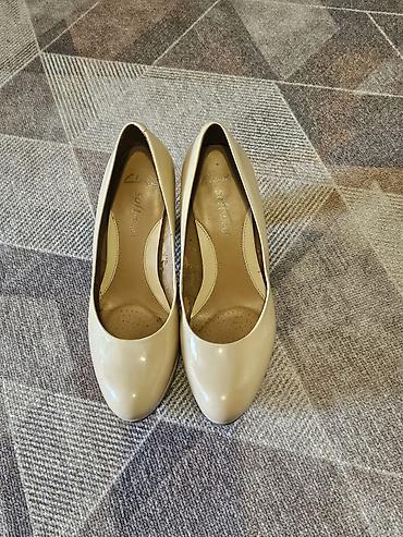 clarks обувь: Туфли-лодочки Clarks Softwear - Модель: лодочки на устойчивом каблуке — 2