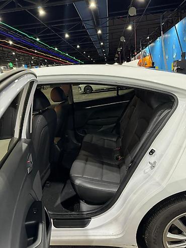 Hyundai: Hyundai Avante: 2019 г., 1.6 л, Автомат, Бензин, Седан — 32