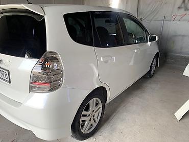 lixiang l6 pro: Honda Fit: 2006 г., 1.5 л, Автомат, Бензин, Седан — 2