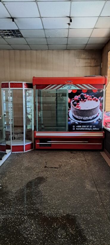 Витрины: Продаю торговое оборудование для магазина