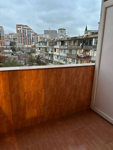 Uzunmüddətli kirayə mənzillər: Nərimanov rayonu Su sonasının yanı, 16 mərtəbəli binanın 6-cı — 15