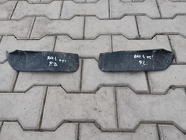 Ostali delovi karoserije: ZAVESICE KRILO PREDNJE ZA TOYOTA RAV 4 OD 2001. DO 2005. GOD — 2