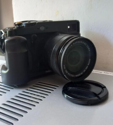 фотоаппарат fujifilm finepix s2980: Продается камера фуджифильм. Автоматический брекетинг экспозиции: 3