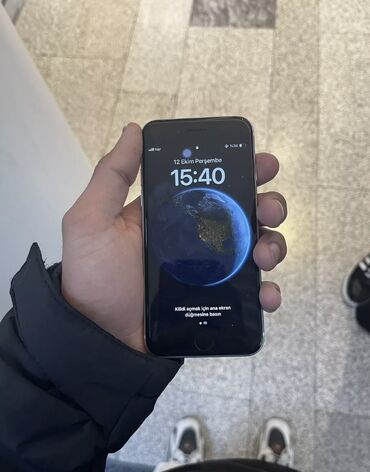 təcili iphone: IPhone SE 2020, 64 GB, Ağ, Barmaq izi, Simsiz şarj