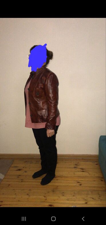 Kardiqanlar, jaketlər: Qadinlar ucun tebii dəri geyimler. Tezedi hamsi. Magaza baglanibdi -da lalafo.az — 3 Kardiqanlar, jaketlər: Qadinlar ucun tebii dəri geyimler. Tezedi hamsi. Magaza baglanibdi — 3