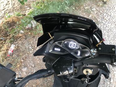 Скутеры: Макси-скутер 150 куб. см, Бензин, Б/у — 7