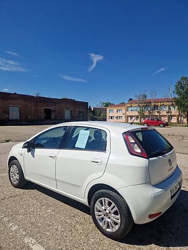 peda gp 50: Auto prodajem zbog kupovine veceg automobila. Auto registrovan do — 4