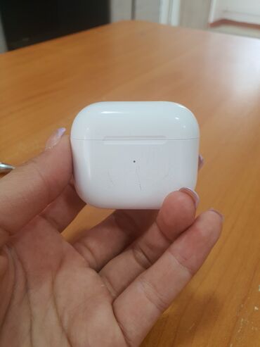 airpods pro правый наушник: Наушники AirPods. Работают хорошо, только есть царапины снаружи