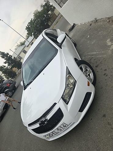 qazel radiatoru: Chevrolet Cruze LT sedan - Kuzov: sedan, ağ rəng - Mühərrik: benzin - — 4