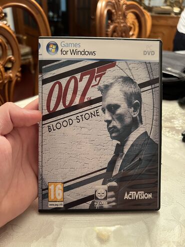 Oyun diskləri: Komputer oyunları. 1 ədədi - 1 manat. Say olaraq çox alan və ya — 24