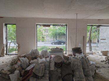 Kommersiya daşınmaz əmlakının satışı: Bakıxanov qəsəbəsi, Nazim İsmayılov prospektində, Möcüzə marketin — 5