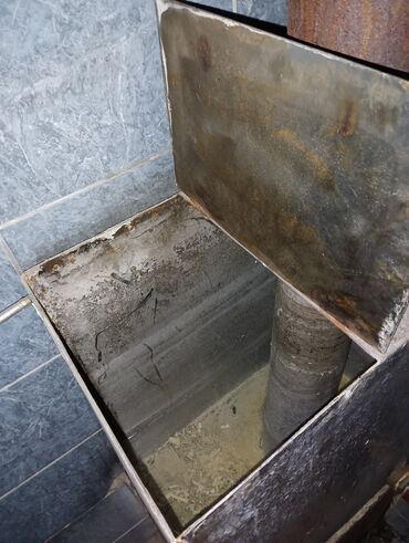 Навесы: Ворота на гараж, окна деревянные б/у фермы металлические, мачта — 8