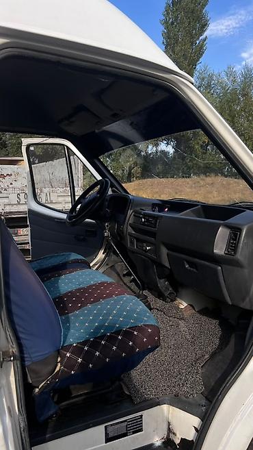 фот транзит: Ford Transit: 1999 г., 2 л, Механика, Бензин, Фургон — 8