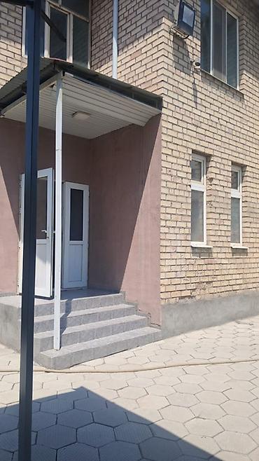 первое: Сдаю дом 160м2, под офис или под садик. Первая линия, рабочий — 1