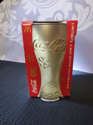 Čaše: Casa nova coca cola,limitirana bozicna serija iz 2021god. Nova — 1