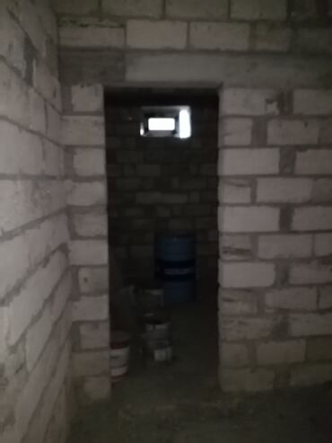 Həyət evləri və villaların satışı: Buzovna 4 otaqlı, 180 kv. m, Təmirsiz — 10