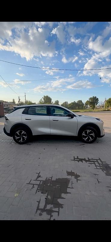 Changan: Changan Qiyuan Q05: 2026 г., Электромобиль, Кроссовер — 3