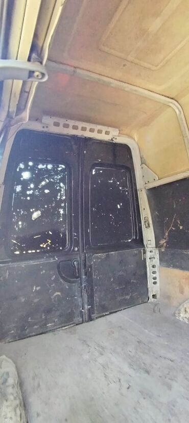 Ford: Ford Transit: 2.5 l | 1999 il 8555607 km Van/Minivan — 19