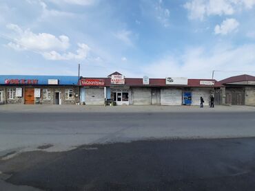 Kommersiya daşınmaz əmlakının satışı: Ramana sovxozda, yol qiraginda 5 obyektden ve 2 eded 2 otaqli evden