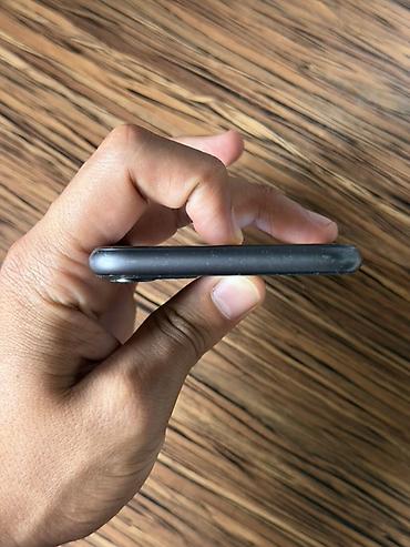 Apple iPhone: IPhone 11, 128 GB, Qara, Simsiz şarj — 4