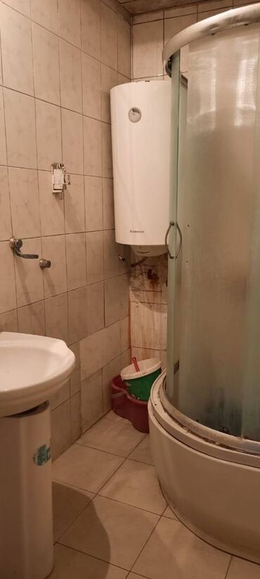 Uzunmüddətli kirayə mənzillər: Azadliq metrosunun yaxınlığında 9 mertebeli binanın 2-ci — 6