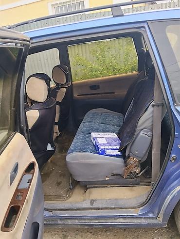 внешний бокс: Toyota Ipsum: 1997 г., 2 л, Автомат, Бензин, Минивэн — 6