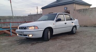Daewoo: Daewoo Nexia: 1.5 l | 2006 il Sedan — 2