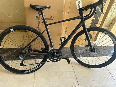 İdman velosipedləri: Şosse/Gravel tipli velosiped – mat qara rəng Çəkisi 5kq,nazik təkərlər — 2