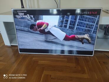 haljina po vasoj: Tv Samsung beli prelep Seria 6 .smart full hd led . bez greske