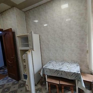 4 5 saatliq is elanlari: İcarəyə verilir 4 otaqlı köhnə tikili 120 m², Nəsimi r. 1 100 AZN/ay — 10