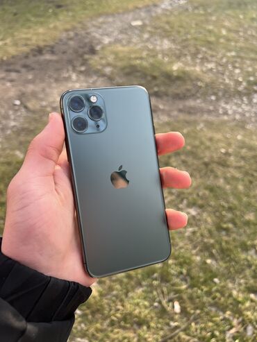 айфон 2000: IPhone 11 Pro, Б/у, 64 ГБ, Alpine Green, Чехол, 71 %