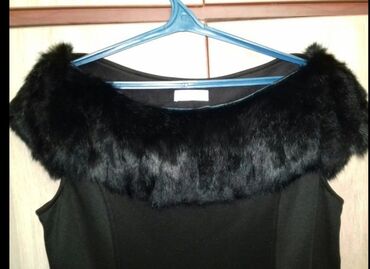 Повседневные платья: Платья женские, три модели. 1) Черное платье-футляр с широким — 4