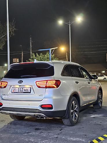 Продажа авто: Kia Sorento: 2018 г., 2 л, Автомат, Дизель, Внедорожник — 4