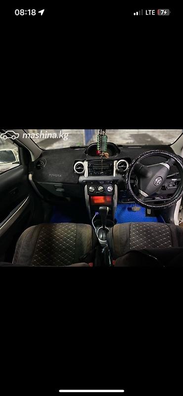 Toyota: Toyota Ist: 2003 г., Хэтчбэк — 6