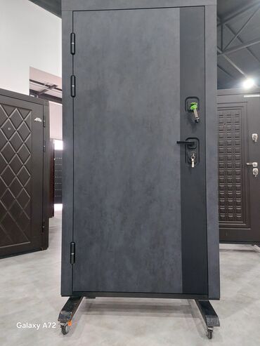 Giriş qapıları: Dəmir giriş qapıları – müasir dizayn və gücləndirilmiş təhlükəsizlik — 7